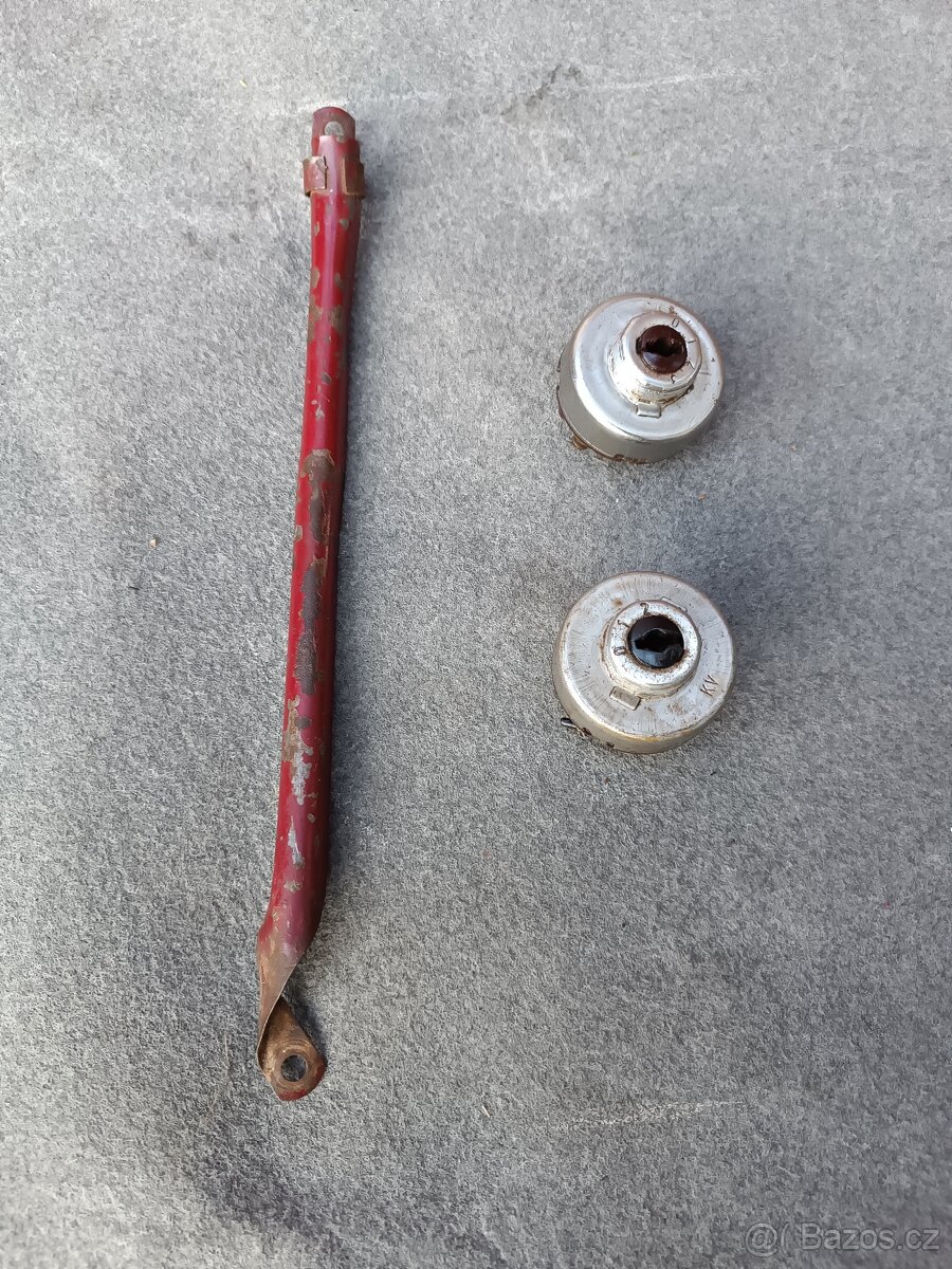 Spínací skříňka BOSCH + držák bovdenu pérák