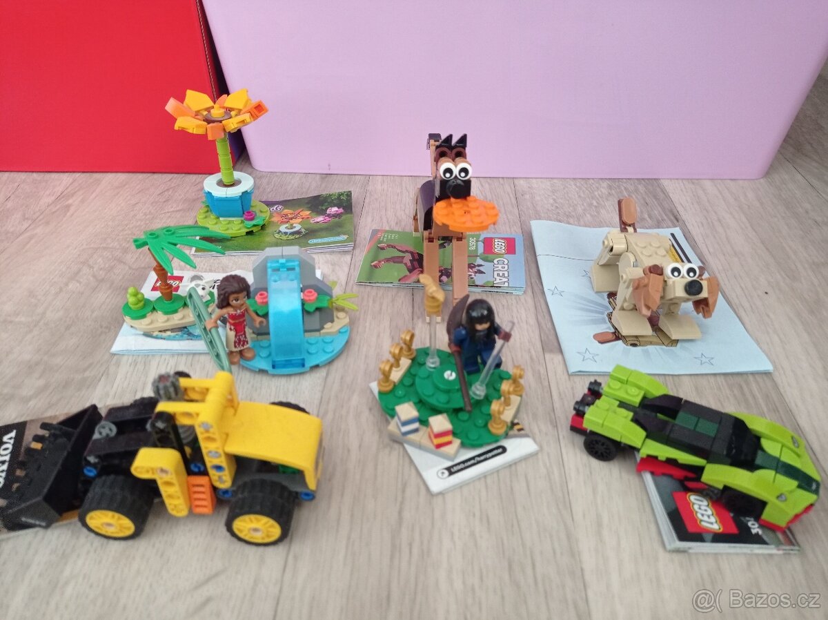 Stavebnice Lego včetně návodů