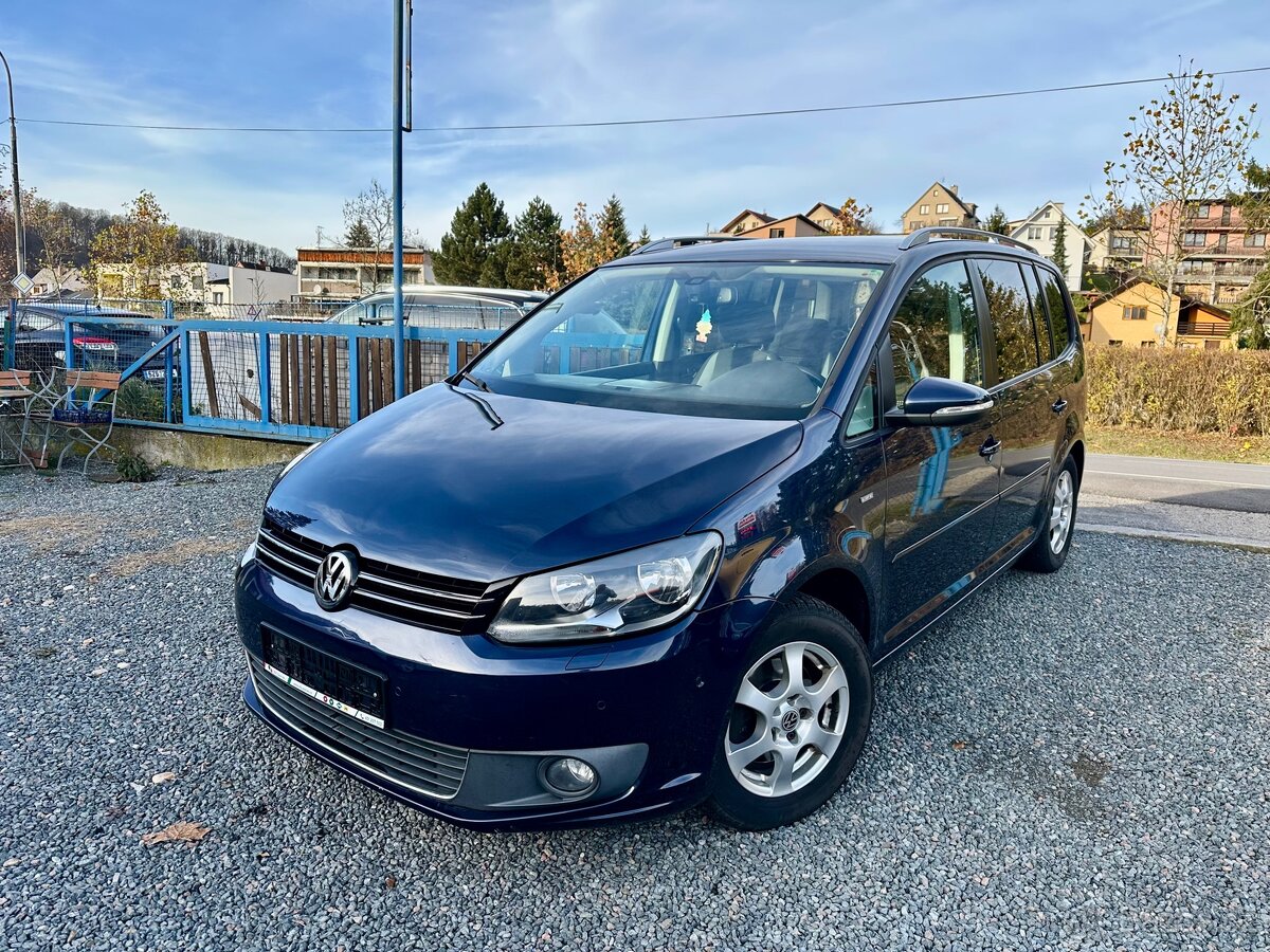 Vw Touran Life TSI 7místné TOP STAV