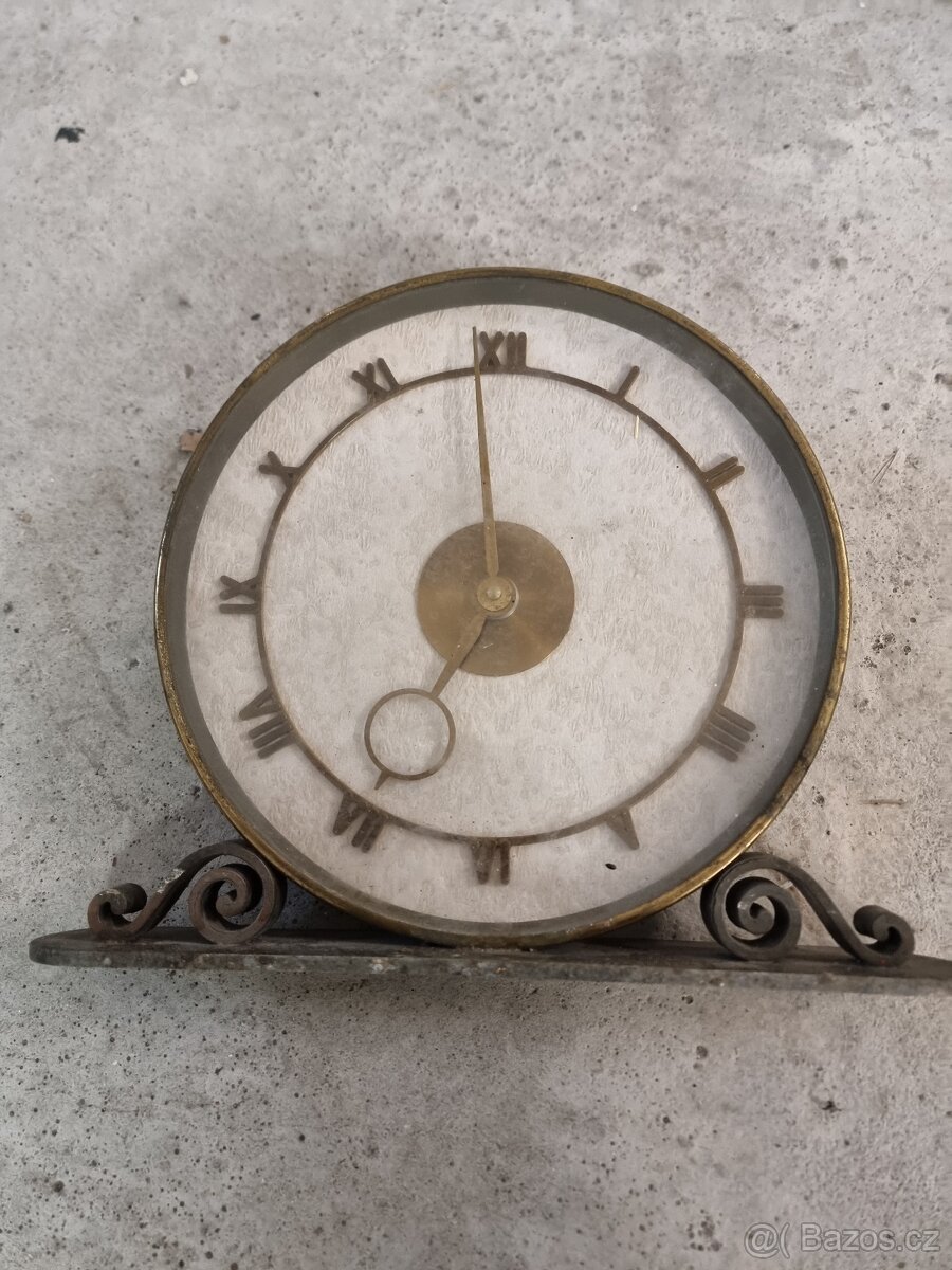 Stare mosazne krbové hodiny