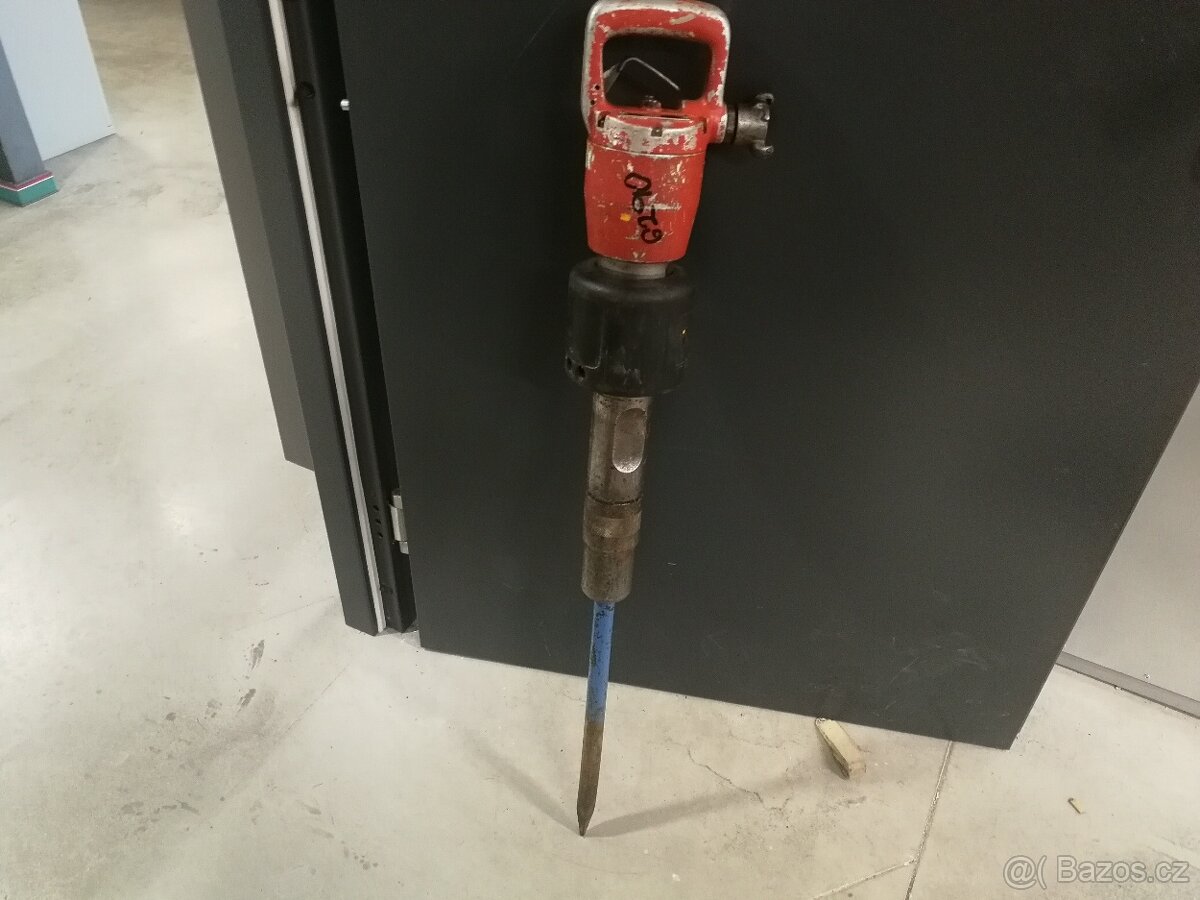 pneumatické bourací kladivo Chicago Pneumatic 0122 SVR