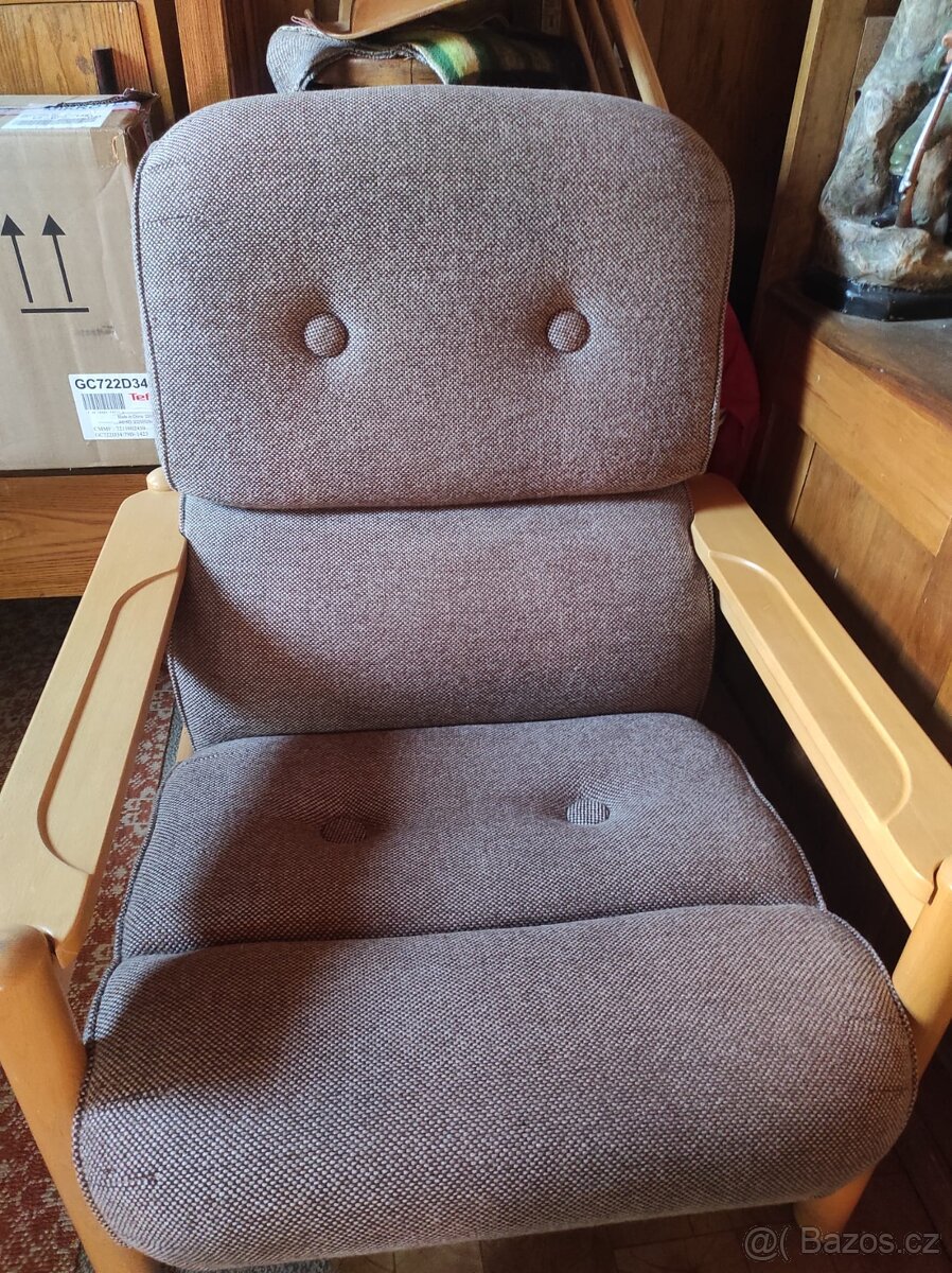 Prodám 2 kusy křesel