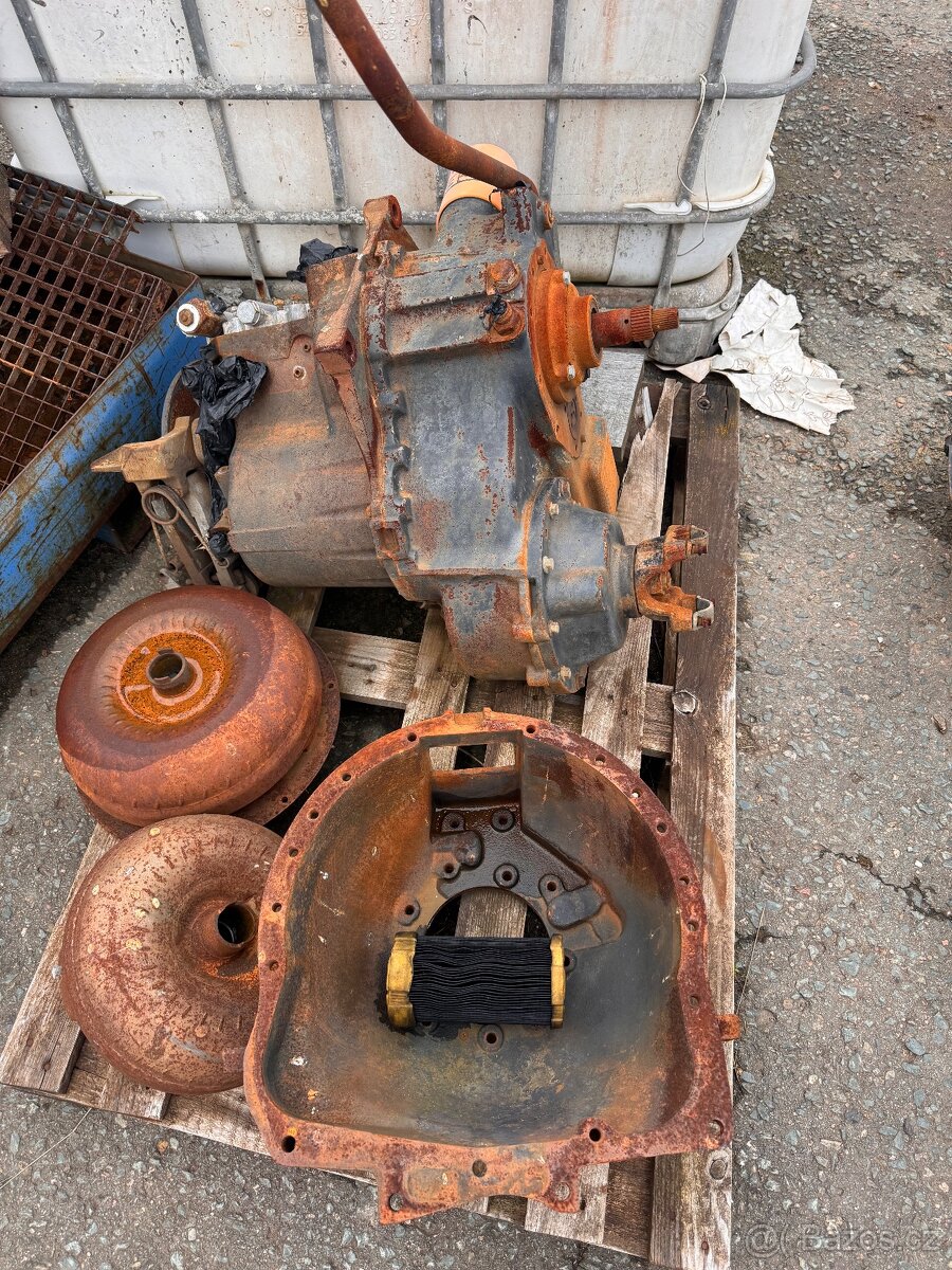 Prevodovka s menicem na JCB 4cx 1999