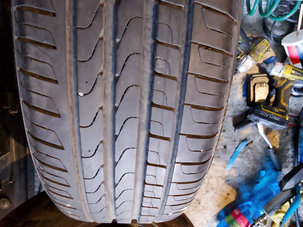 195/60/15 205/55/17 215/65/17 255/40/20 265/45/20 kusovka