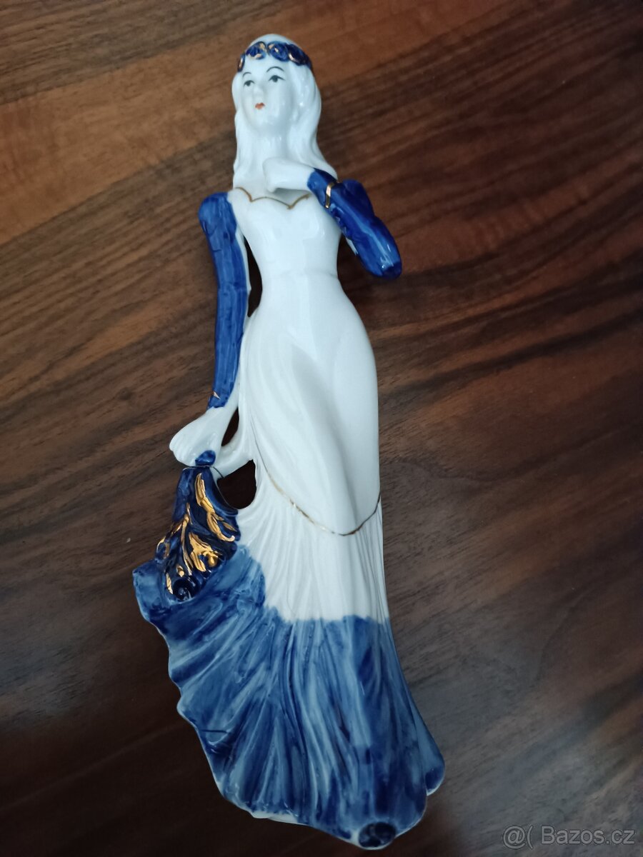 Porcelánová soška