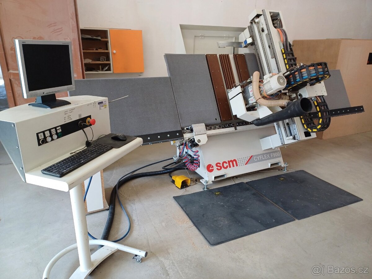 CNC vrtací centrum SCM CYFLEX F900