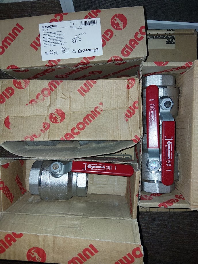 GIACOMINI R250D Kulový kohout 2"