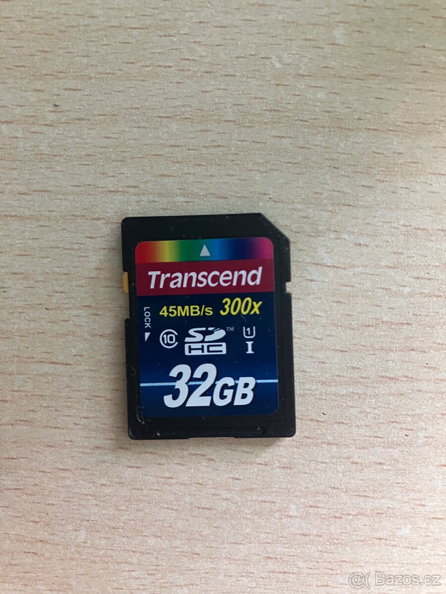 SD karta 32 GB