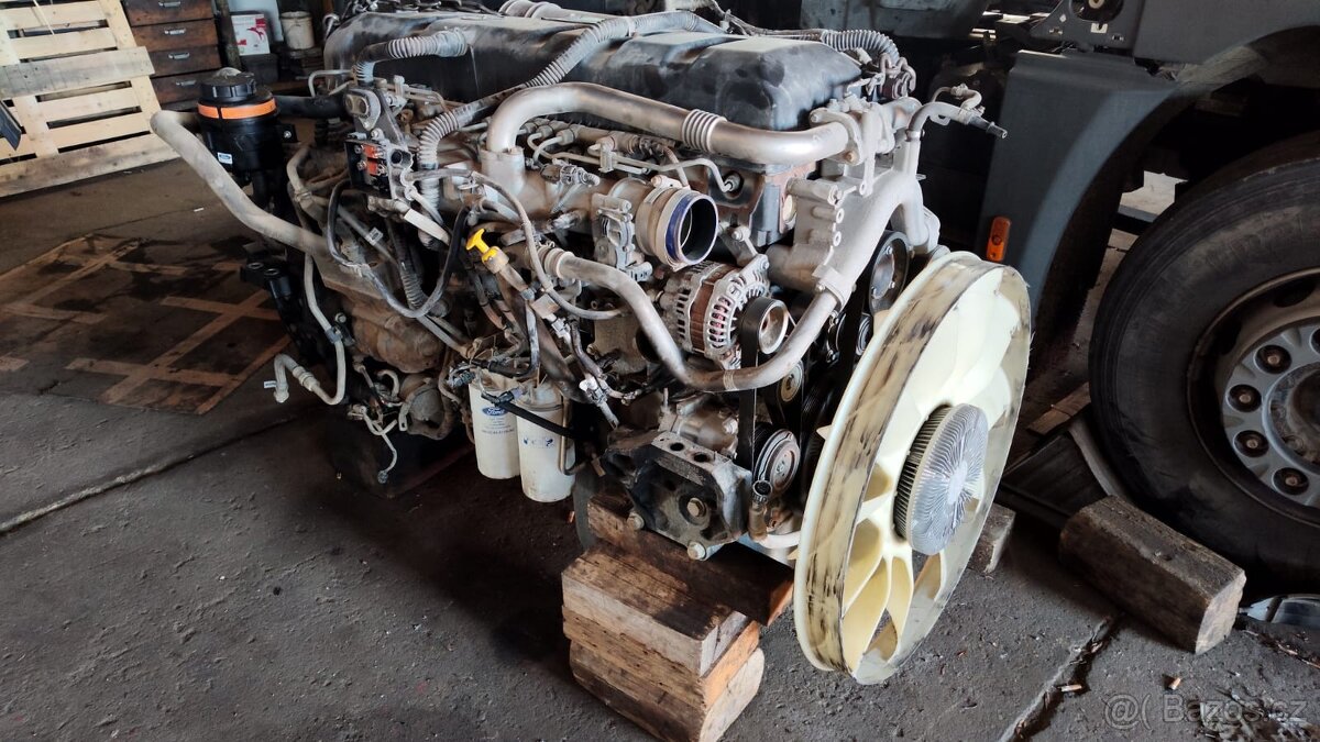 Motor Ford F max Cargo 500