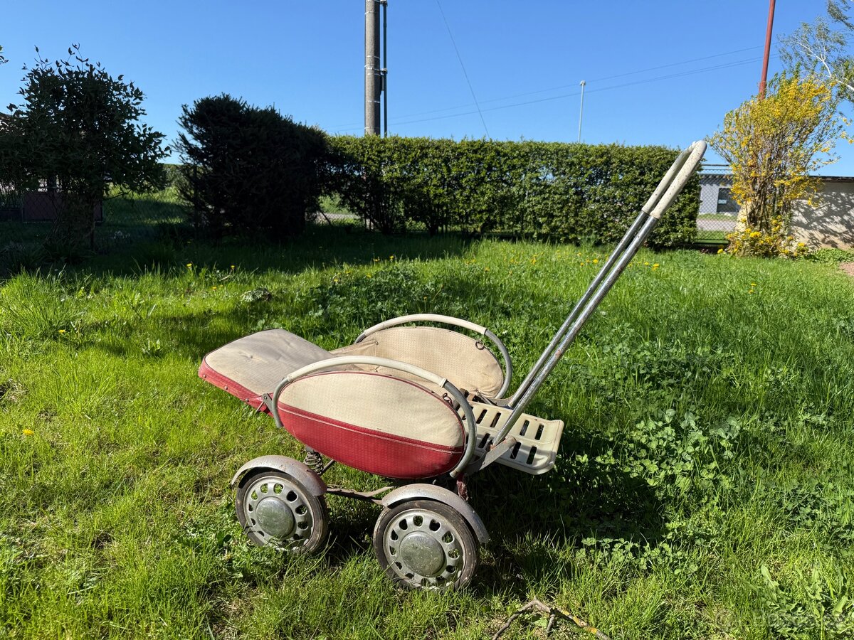 Retro kočárek