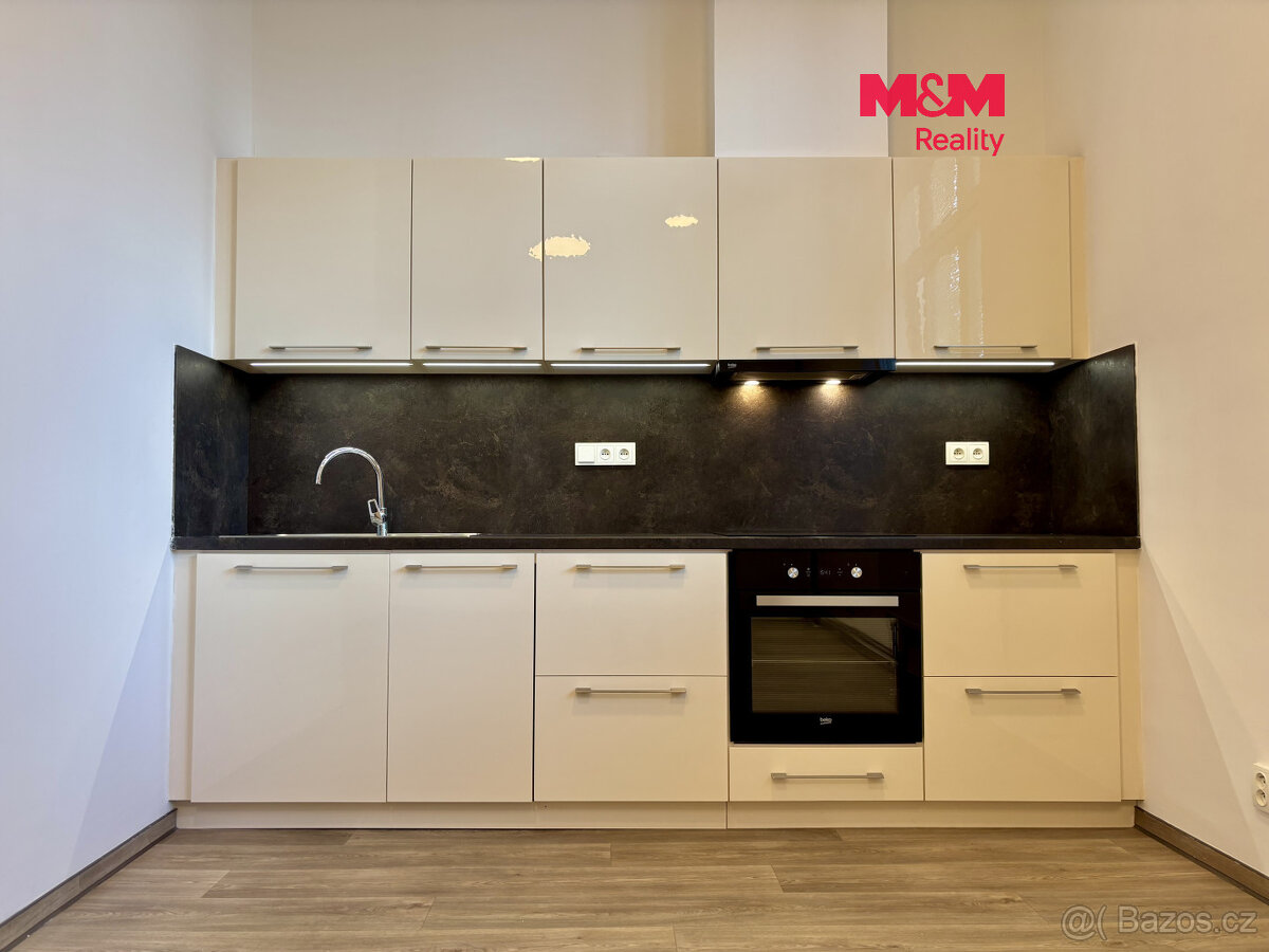 Pronájem bytu 2+kk, 60 m², Ostrava, ul. Ruská