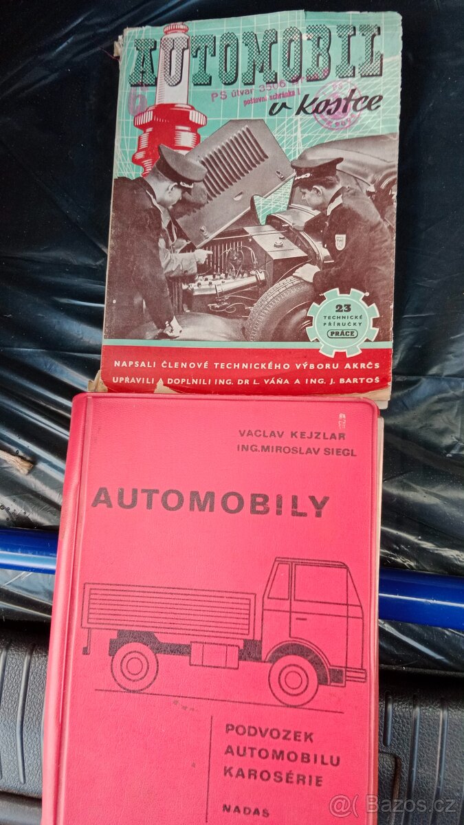 Automobil v kostce