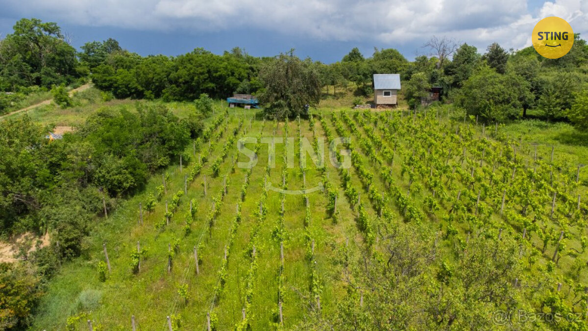 Prodej stavebního pozemku 1815m2, 131972