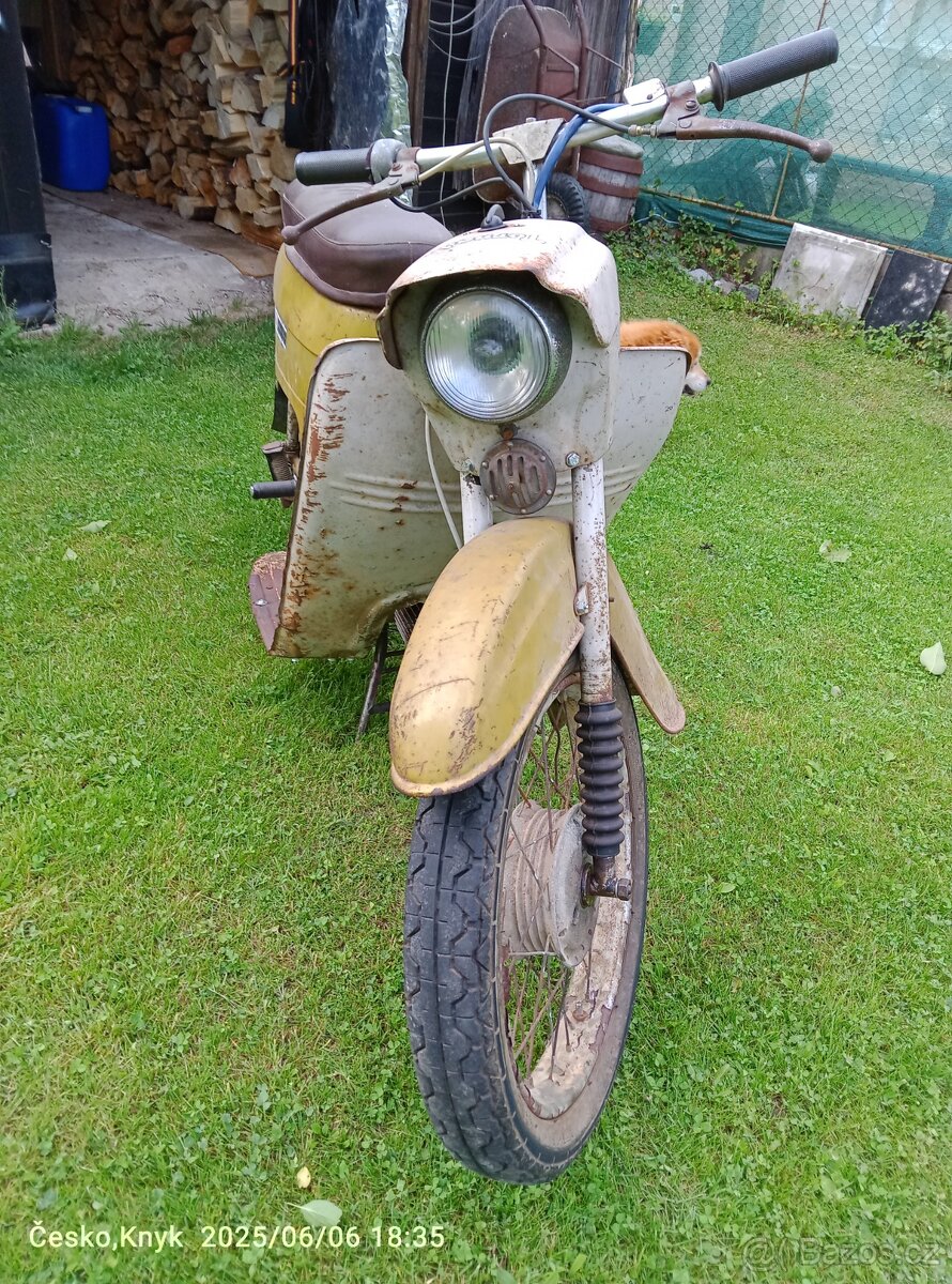 Jawa pionýr zamluveno
