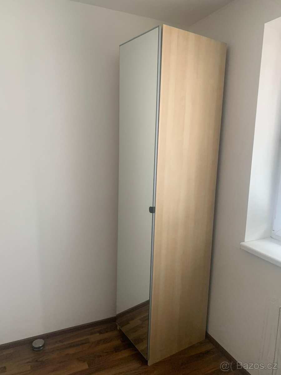 Skříň za odvoz - zdarma Brno Kamechy