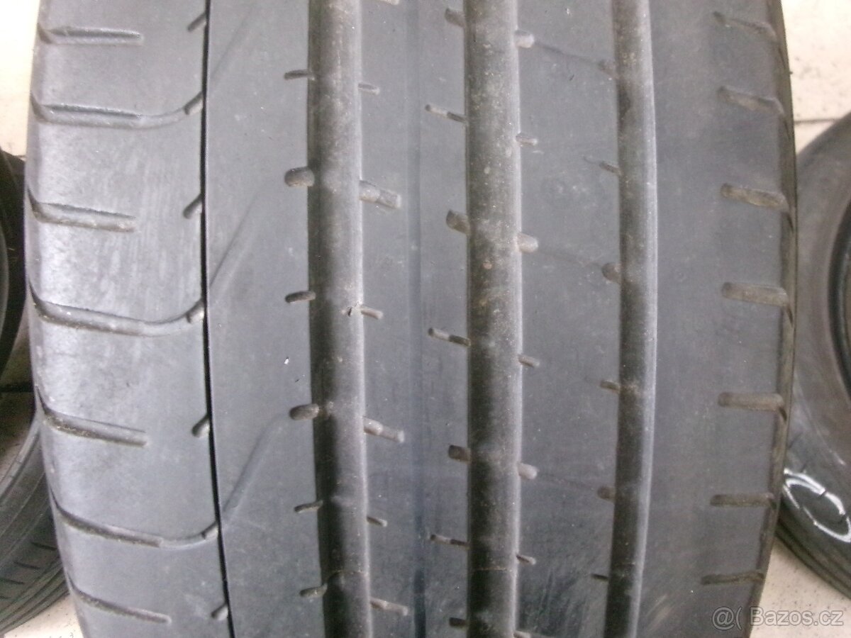 225/35 R19 PIRELLI (3,5-4,5mm) č.15675/b8