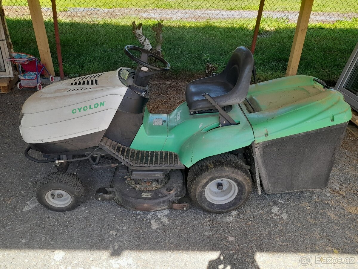 Zahradní traktor Viking