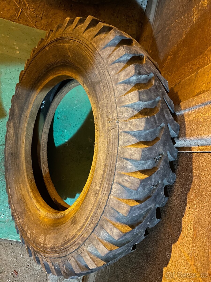 Prodám mírně jeté pneu 8,25x20