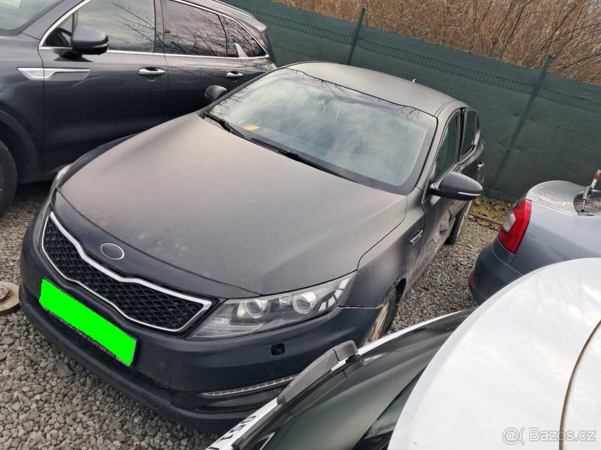 Kia optima havarovaná