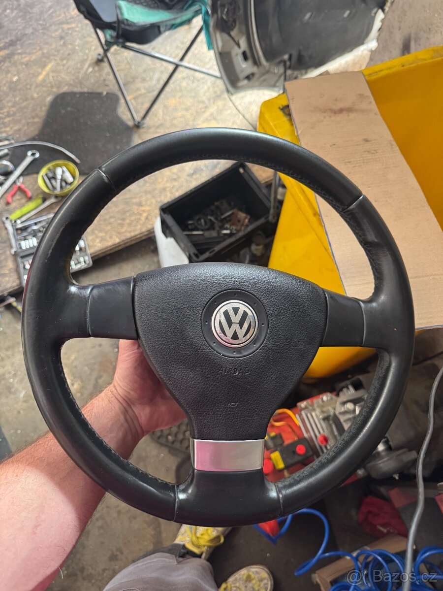 volant vw golf 5