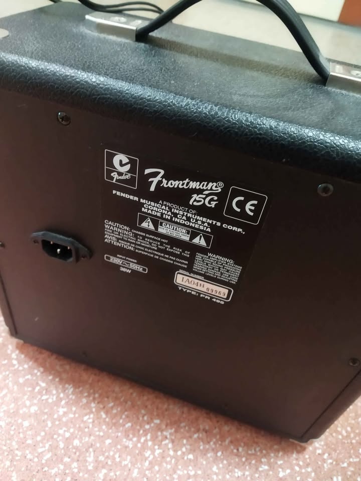 Kombo Fender Frontman 15G