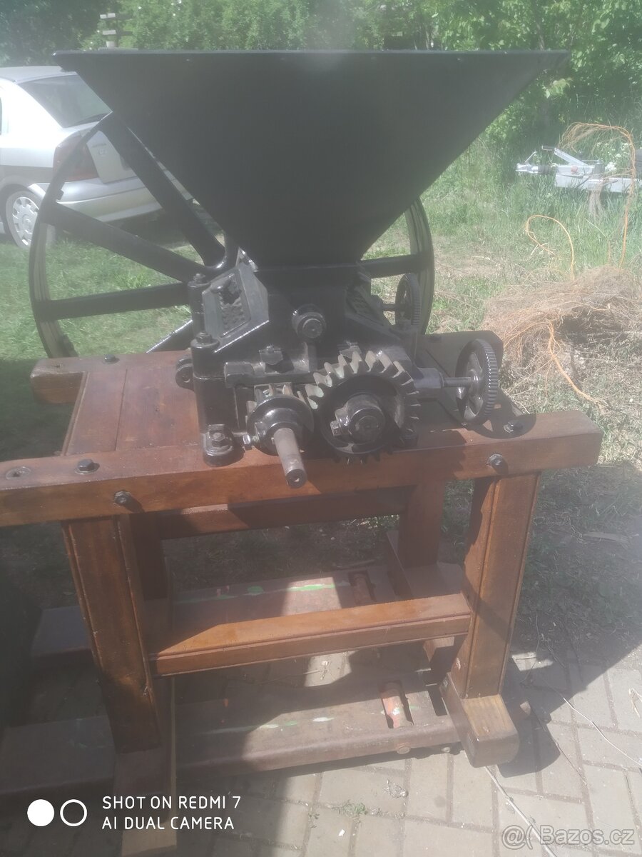 válcový šrotovník, šroták