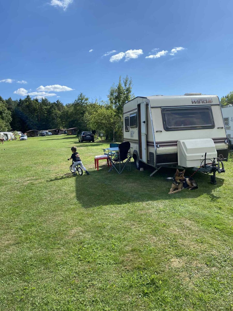 Karavan Tabbert (možno řídit jen se sk.B)