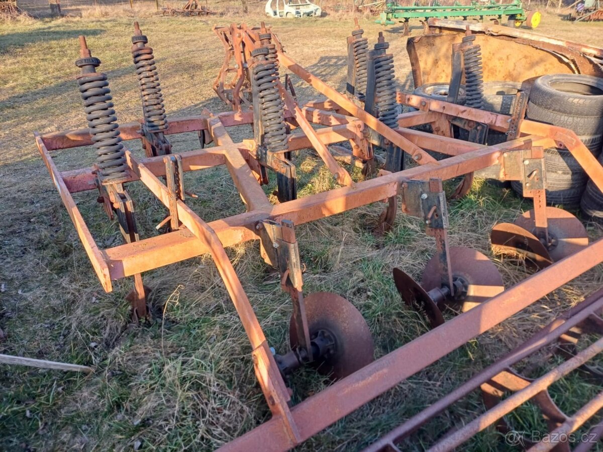 Radličkový podmítač Kromexim