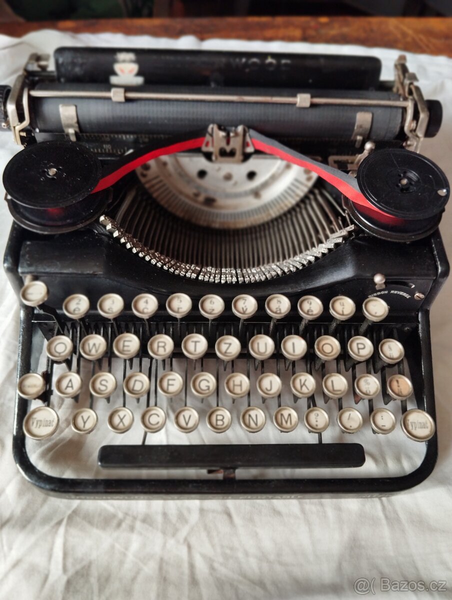 Starožitný psací stroj Underwood