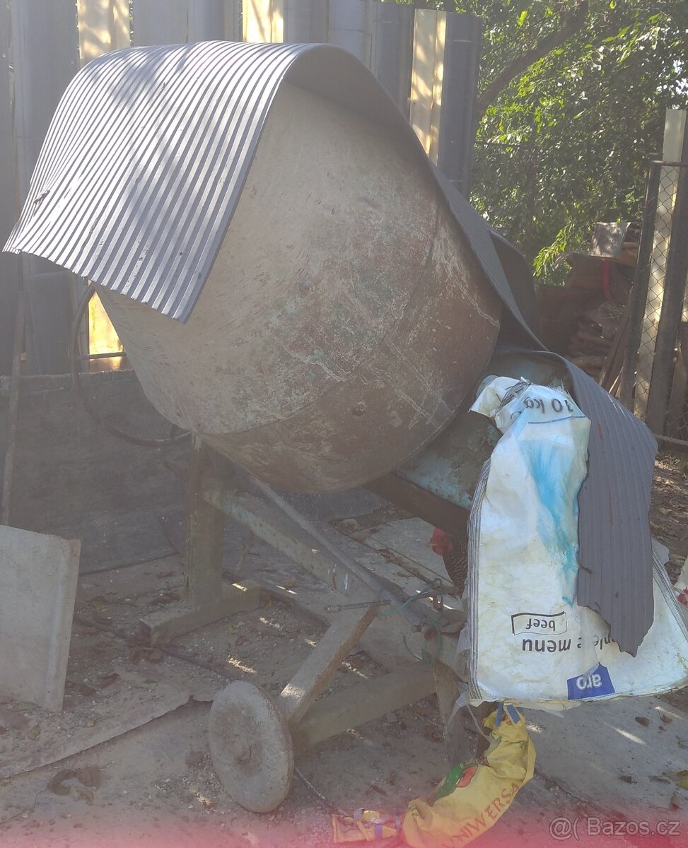 STAVEBNÍ MÍCHAČKA 380V