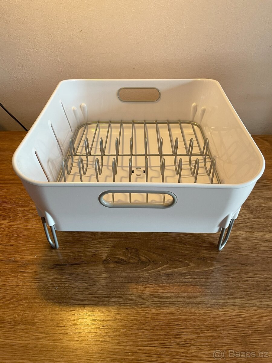 ODKAPÁVAČ na nádobí zn. Simplehuman