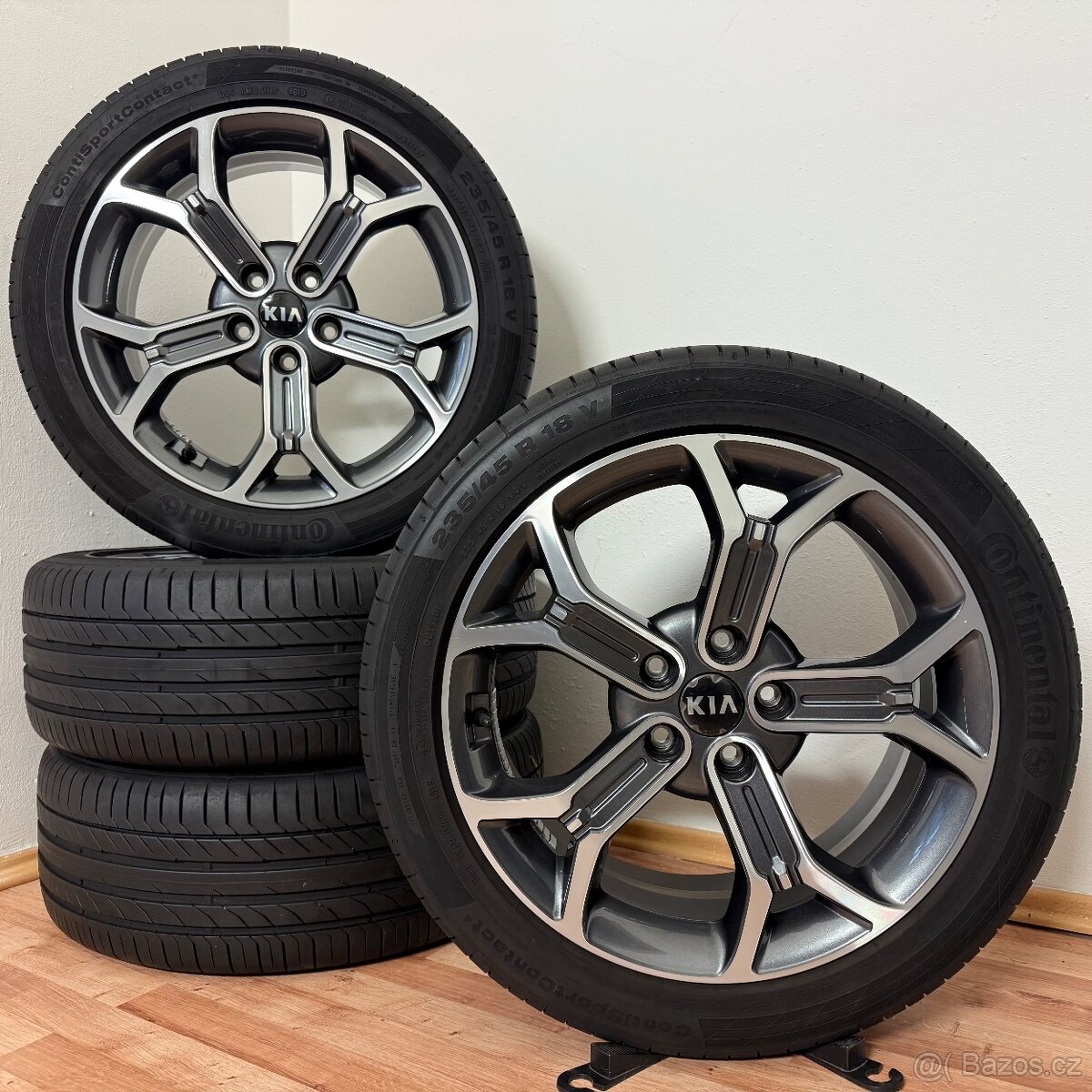 KIA XCEED 5x114,3 ET45+LETNÍ 235/45R18 6mm