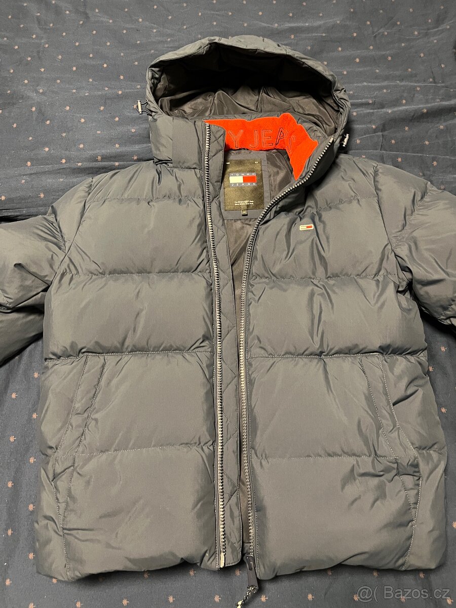 Zimní bunda Tommy Jeans M