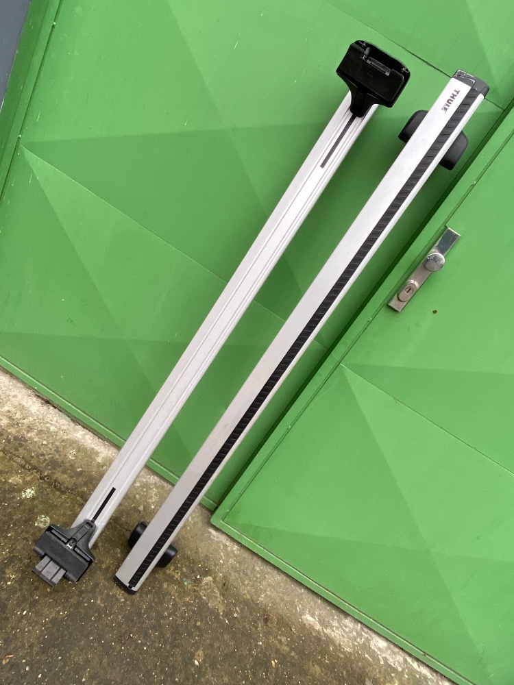 Střešní nosič THULE WingBar 150cm