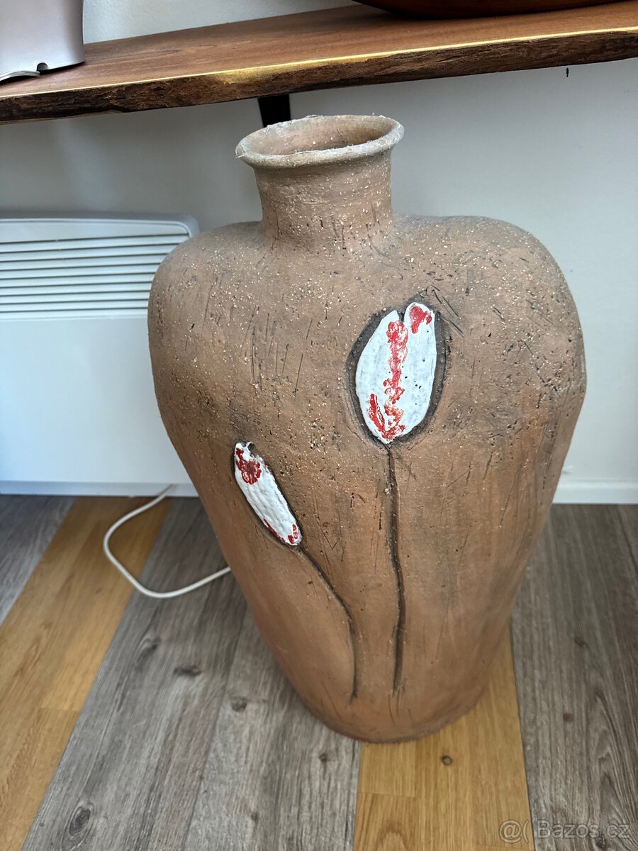 Velká keramická váza