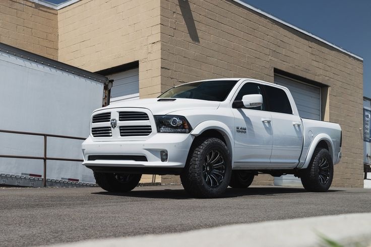 Maska Dodge RAM 4gen