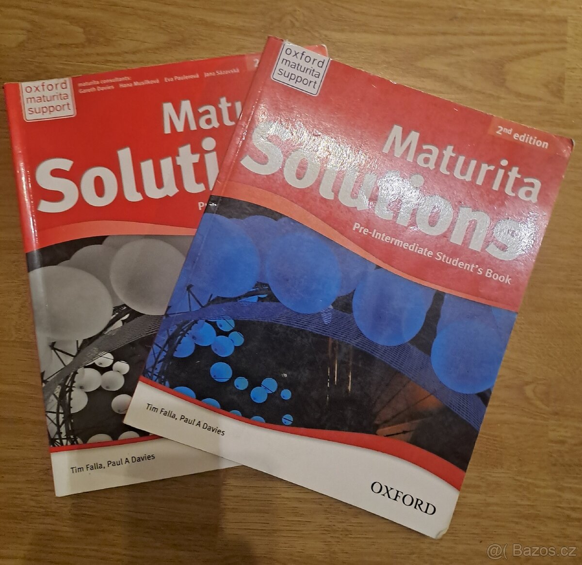 Maturita Solutions Pre-intermediate Students book/Workbook