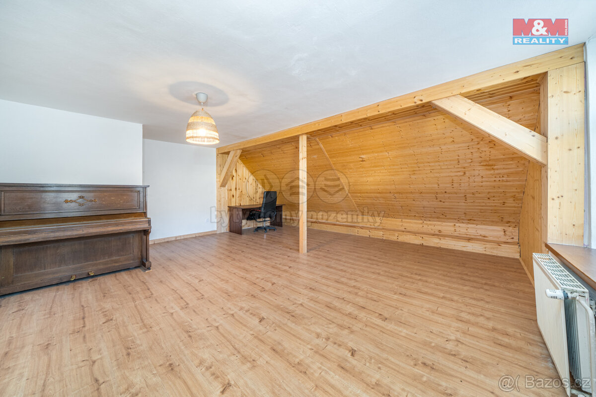 Prodej atypického bytu, 240 m², Jeseník, ul. Školní