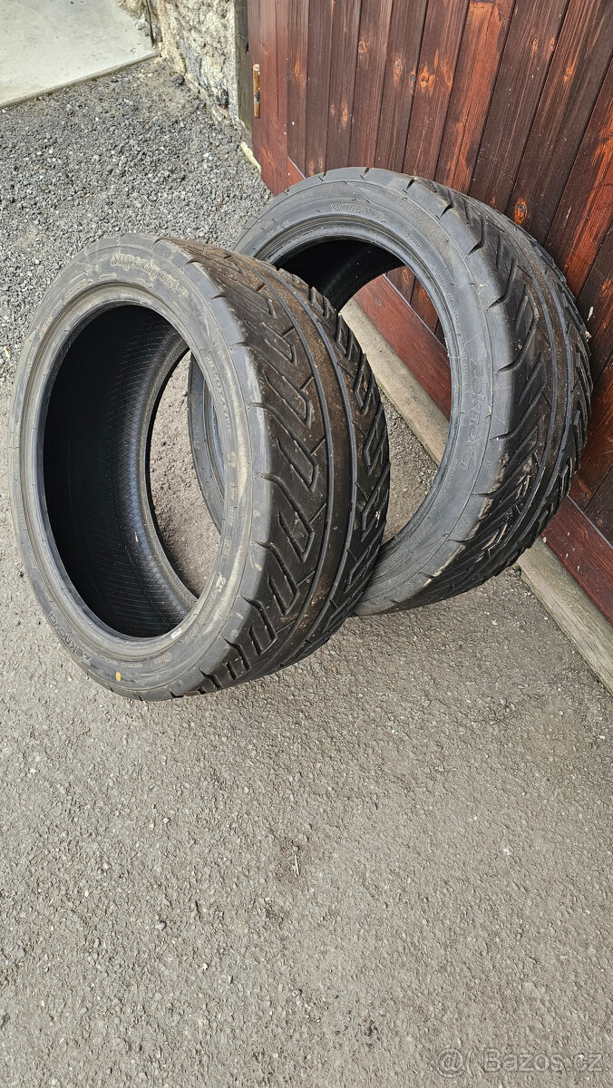 245/40 r18