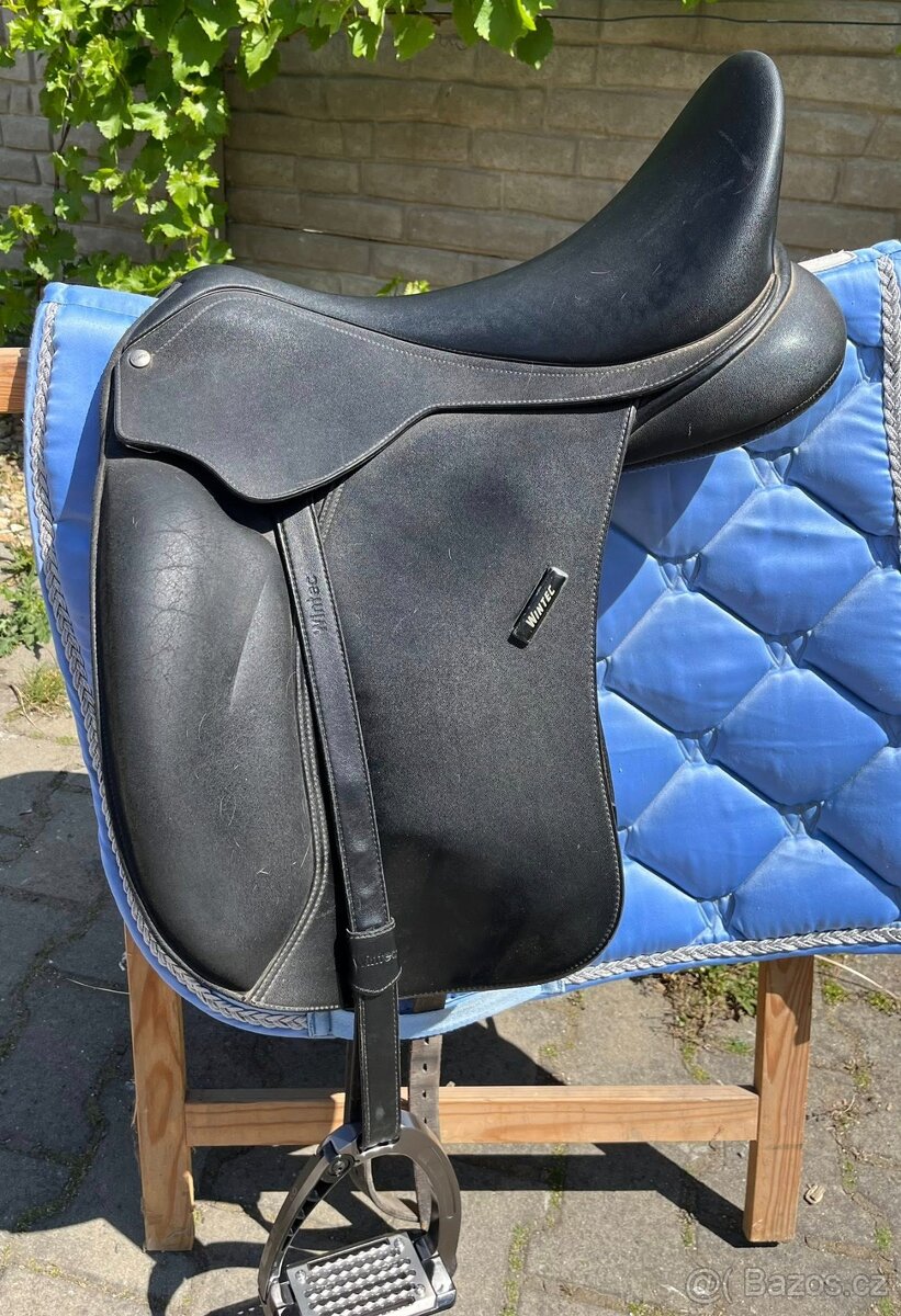 drezurní sedlo Wintec 500 17.5/3