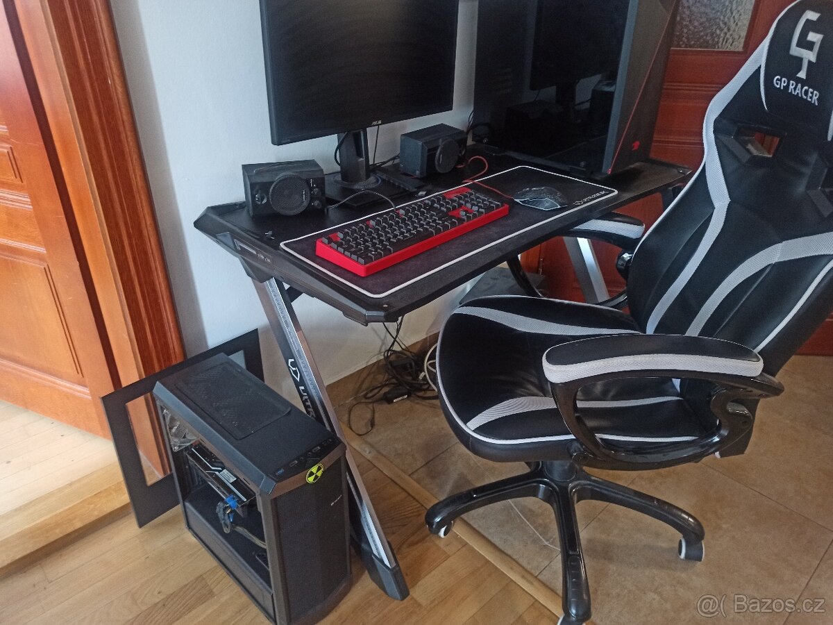 Starší herní PC