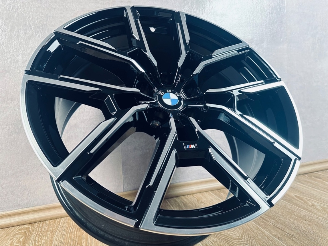 Originál kola BMW i4 G26 R19 M-Paket