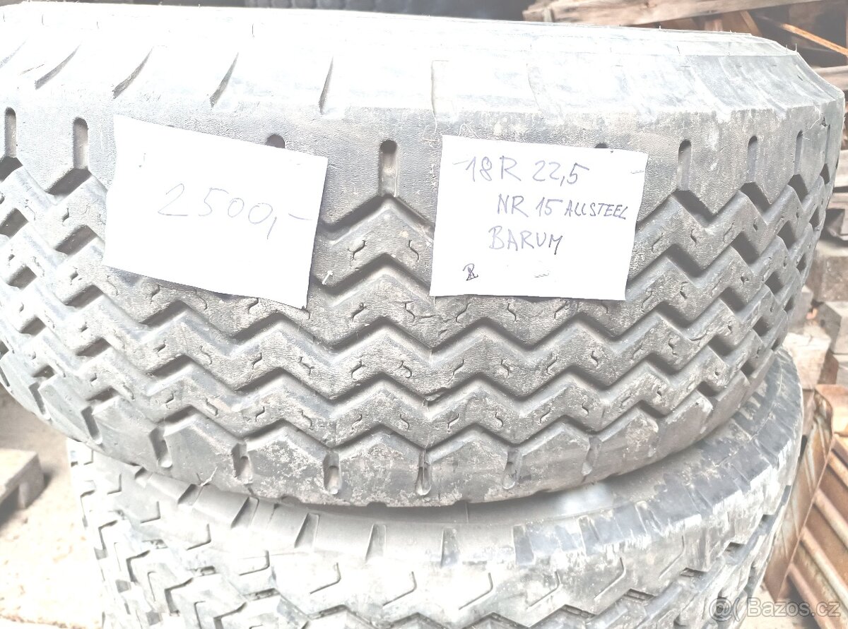Pneu 18R22,5 a 445/65R22,5