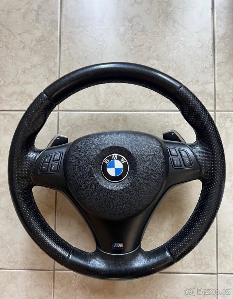e90 volant