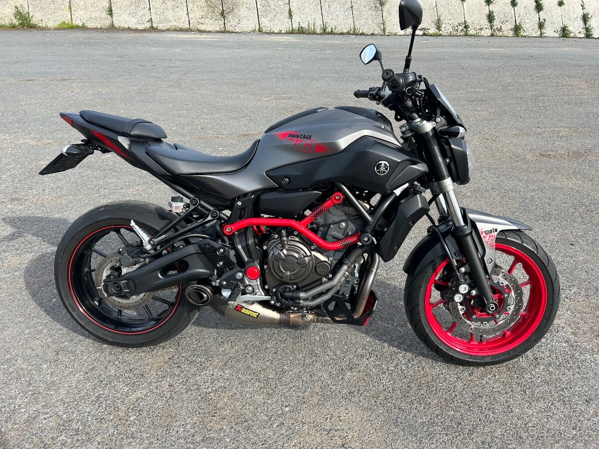 Yamaha MT 07 2015