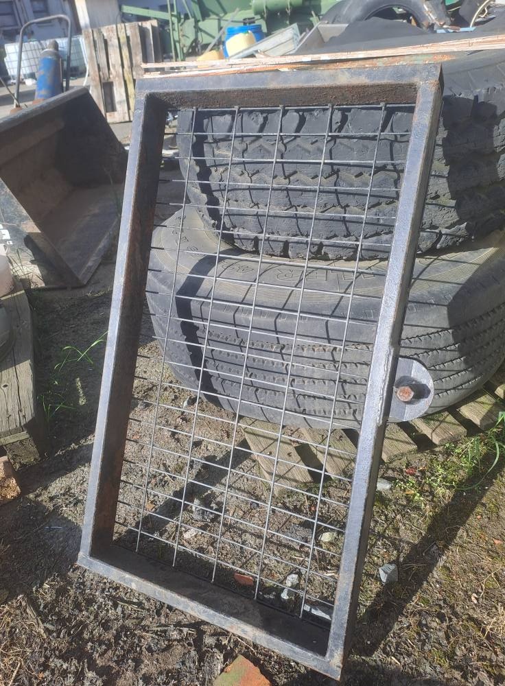 Nosič zvěře na auto