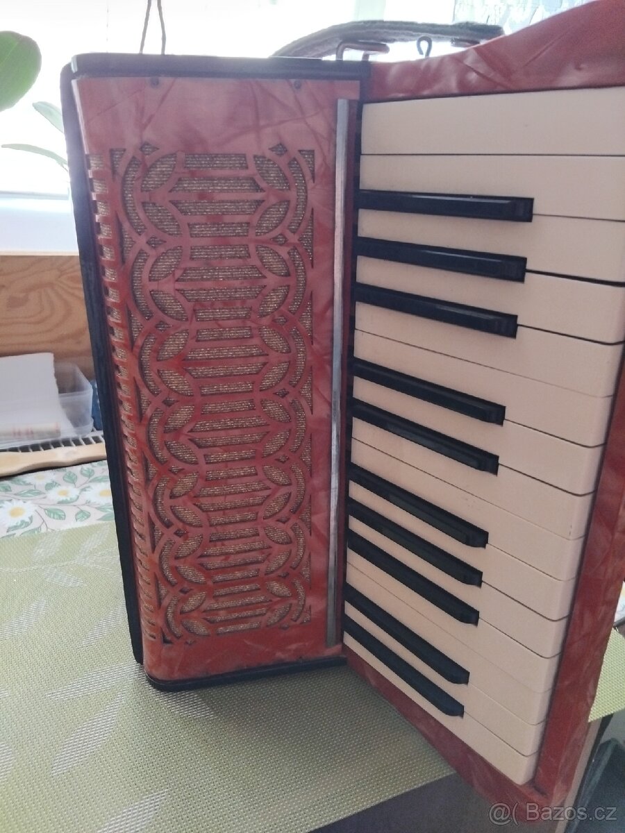 Klávesová harmonika