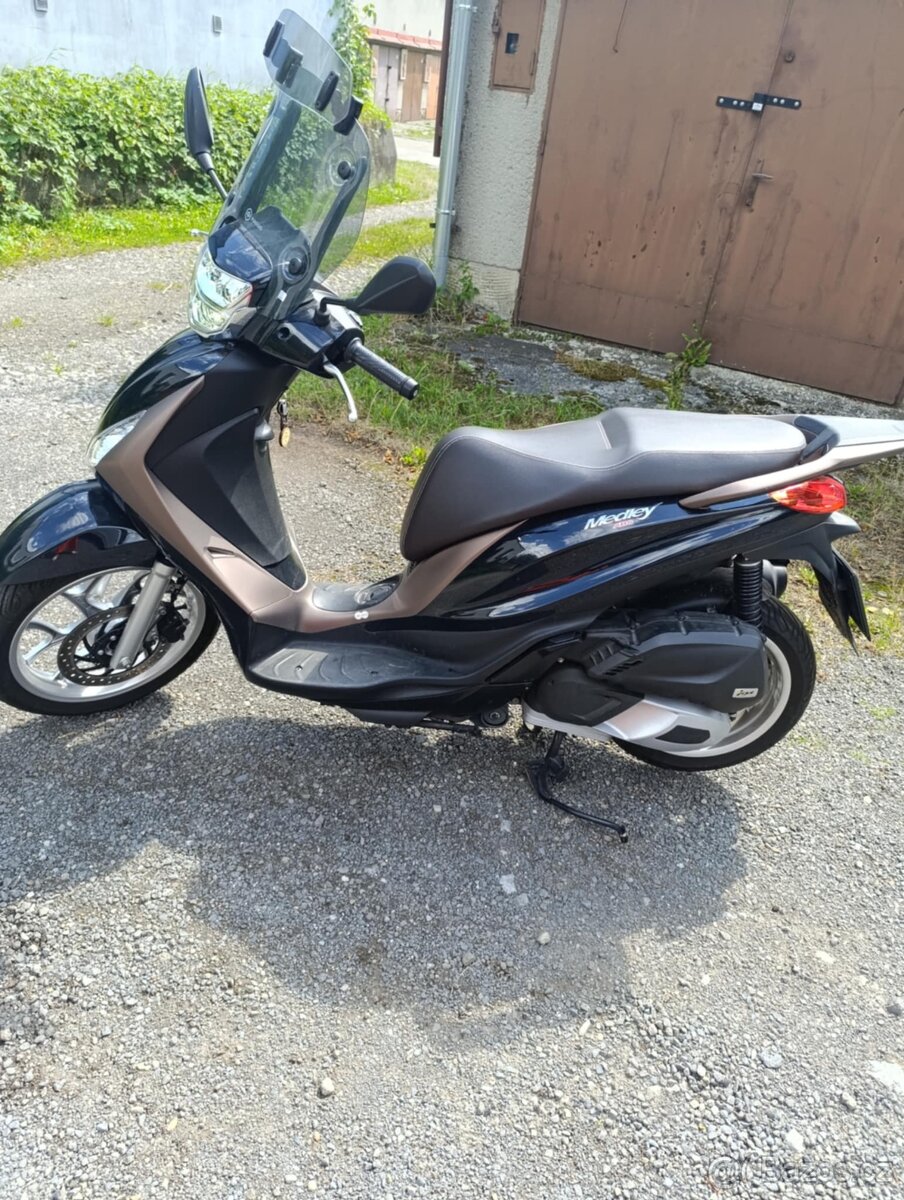 prodám PIAGGIO MEDLEY125 11kv