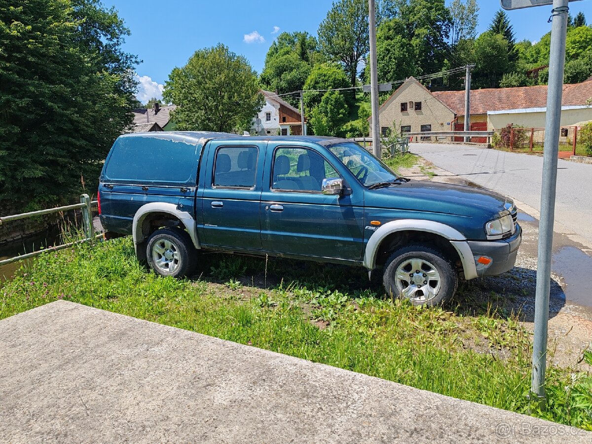 Prodám Mazdu b 2500