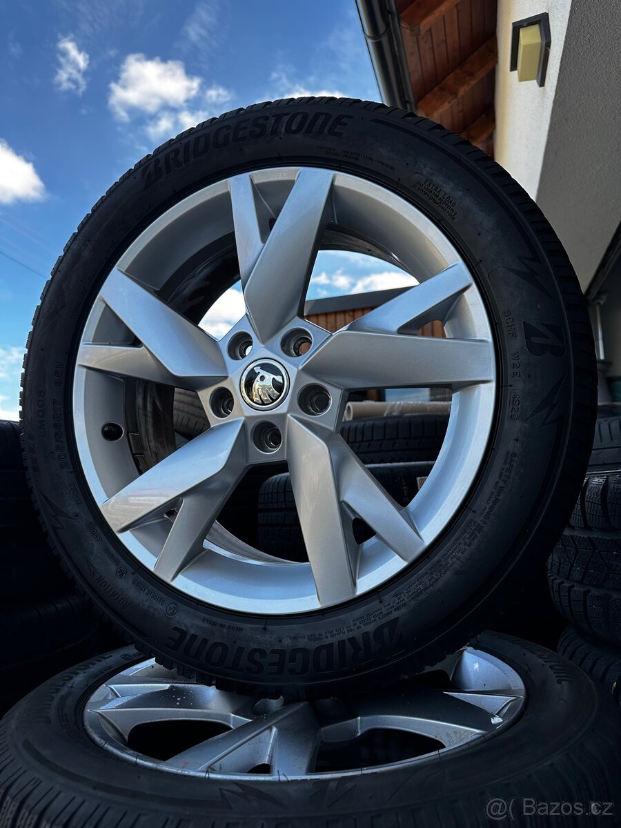 Alu kola 5x112 r17 s pneu (Lyra)